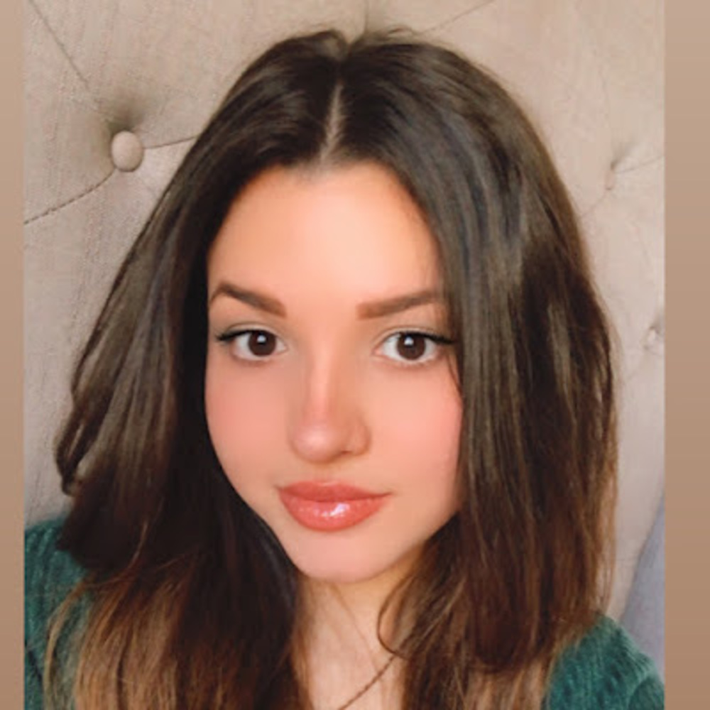 Meet your Posher, Aline